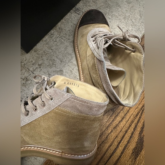 100% authentic Chanel Interlocking CC Logo Lace Up Suede Boots Booties - Picture 10 of 15